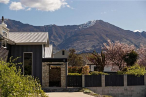 Mt Iron Manor, Wanaka